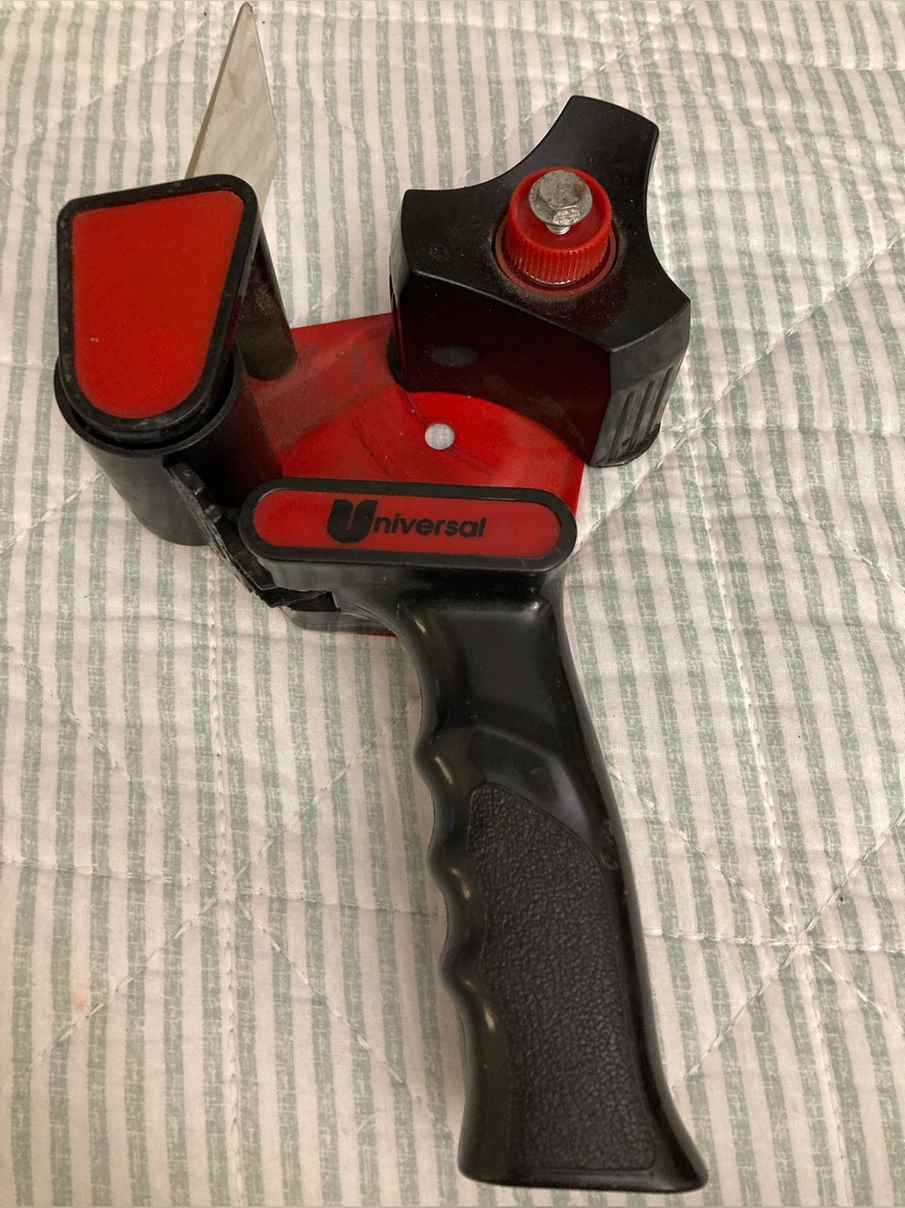 Universal 2 1/4” Heavy Duty Tape Dispenser